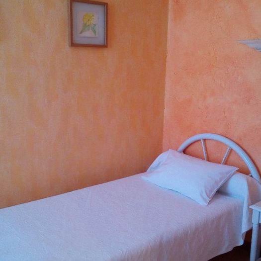 Lit une place chambre hôtel
